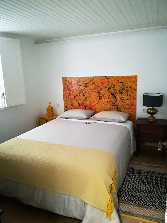 Casinhas Da Ajuda Nº 27 * Lisbon