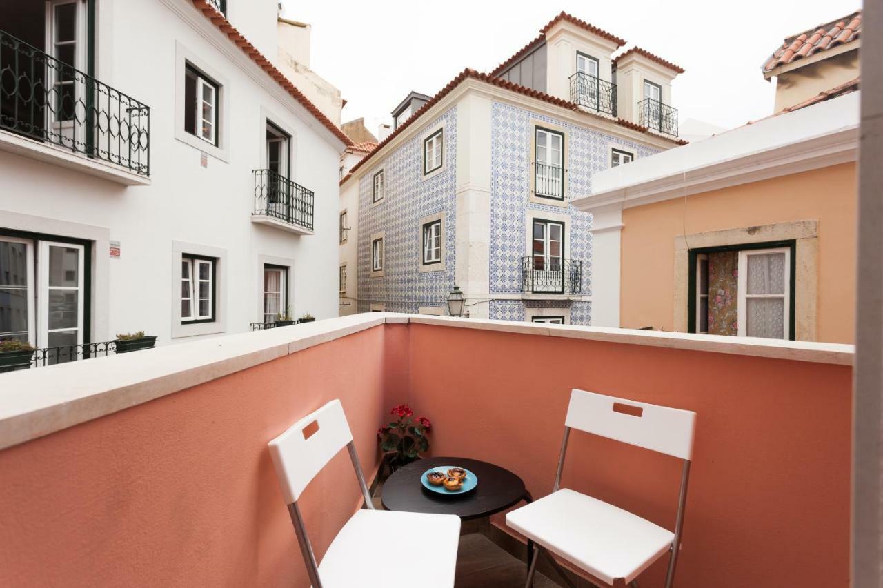 Breathe, Feel And Live Alfama * Lisbon