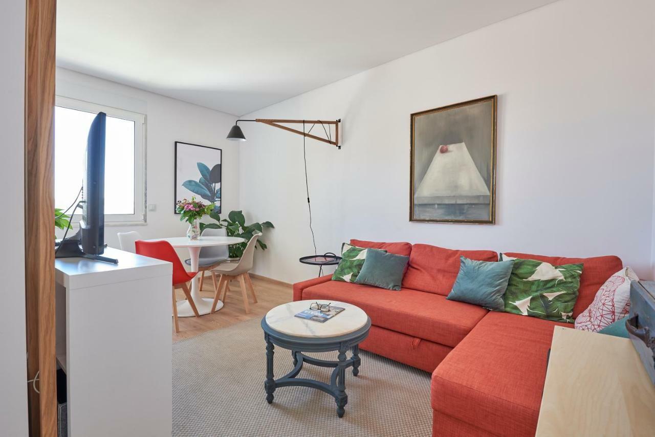 Alfredo Da Silva 3 * Lisbon