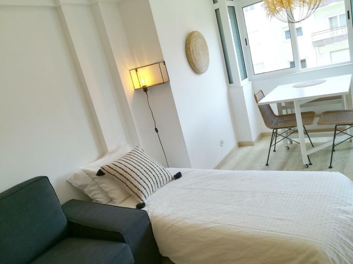 Bairro Azul - Av. Ressano Garcia Apartment *