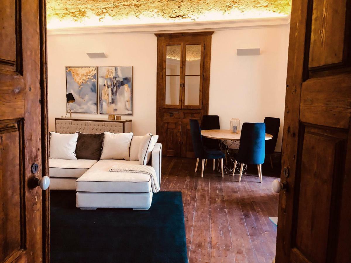 Apartment Living Chiado By Friendly Moments *