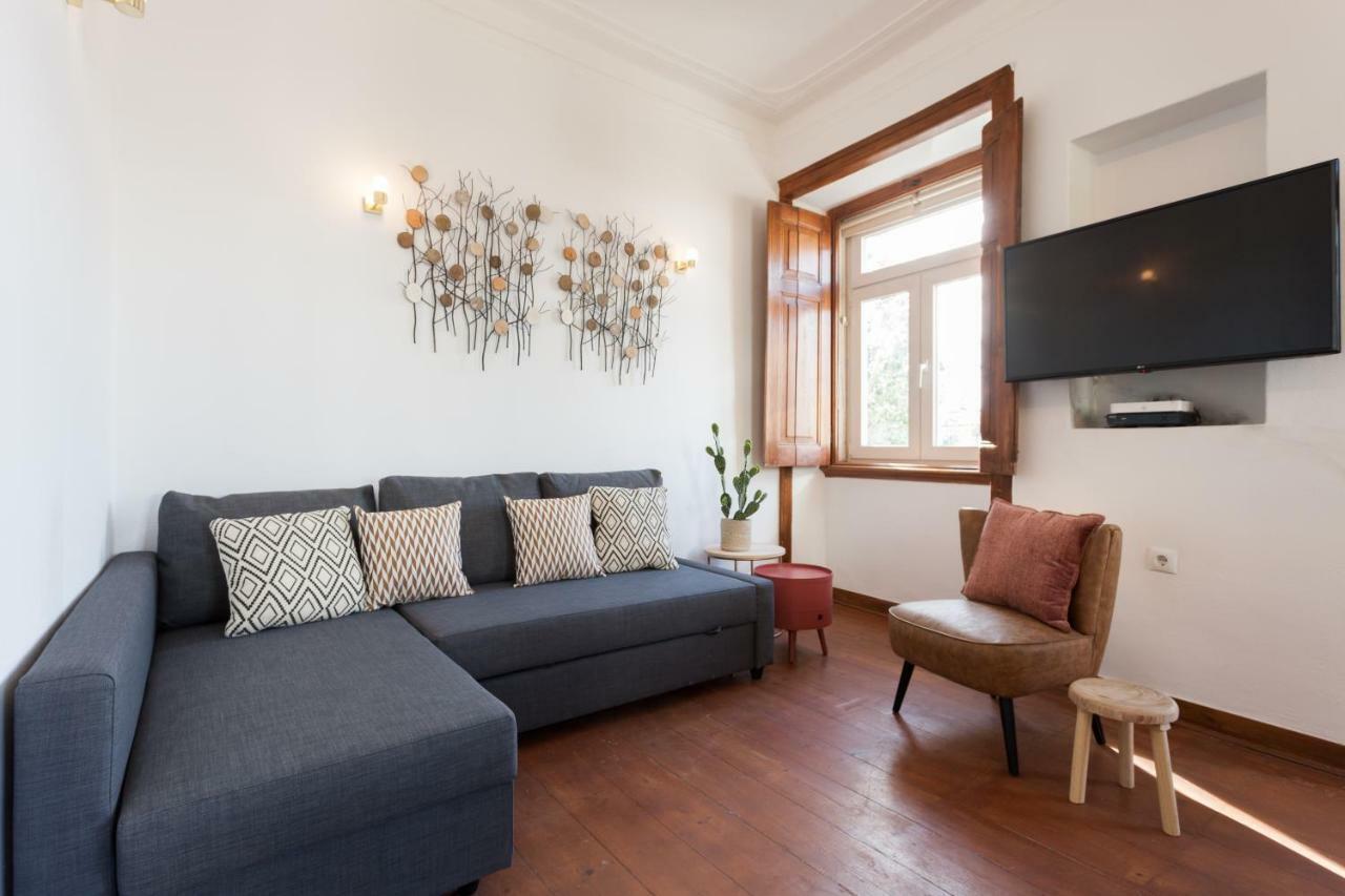 Rossio Vintage Two-bedroom - By Lu Holidays Apartment