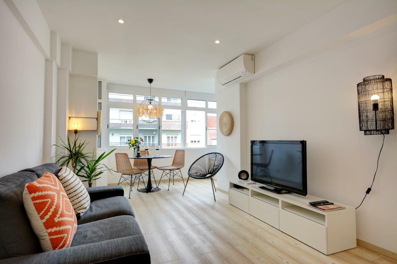 Bairro Azul - Av. Ressano Garcia * Lisbon