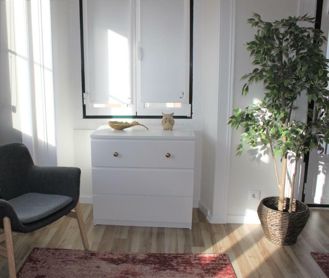 Sweet Apartment *