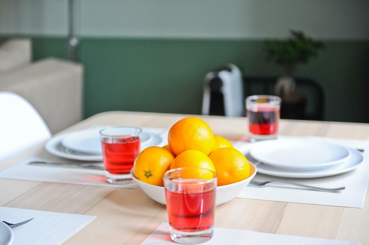 Red, Red Wine In By Misha's Place 3b Apartment