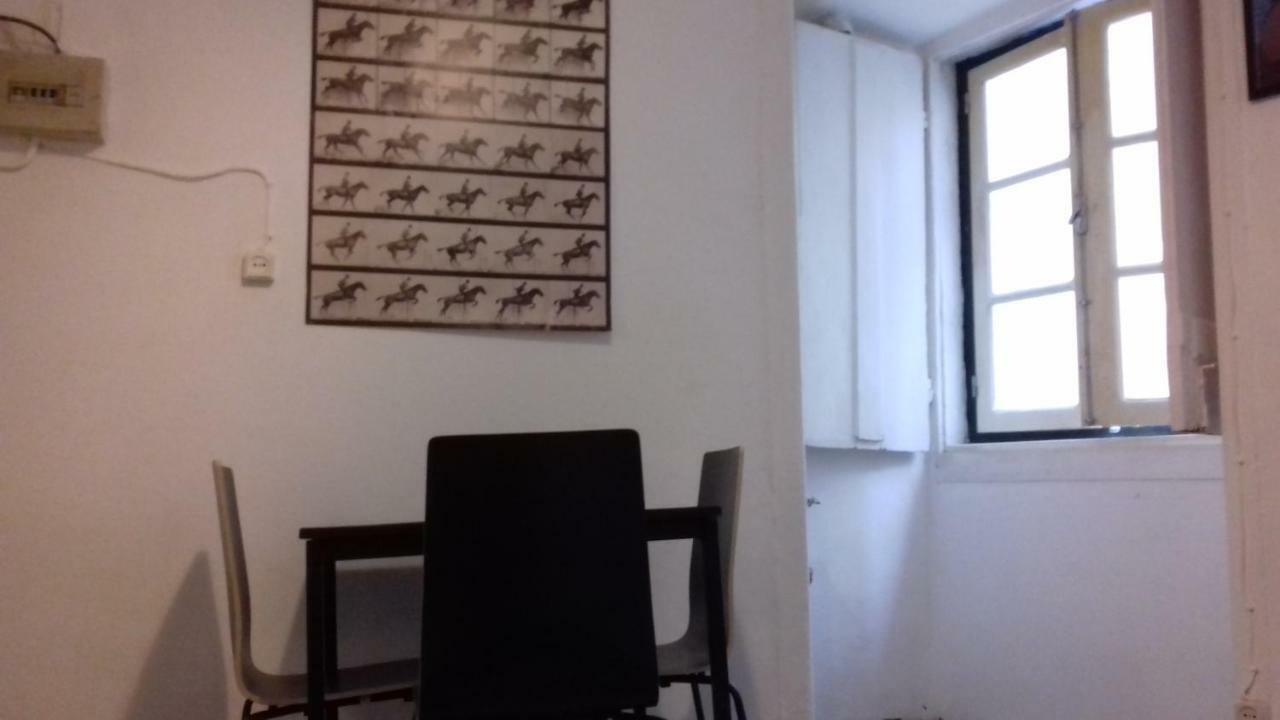 Center | Chiado Typical Small Flat *
