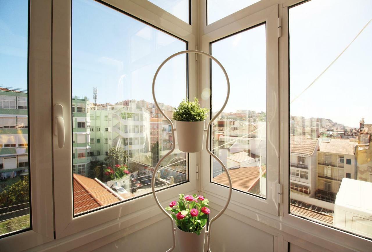Poppy House In Anjos Apartment Lisbon
