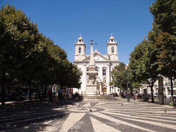 Charming & Modern Flat Close To Time Out Market Apartment Lisbon
