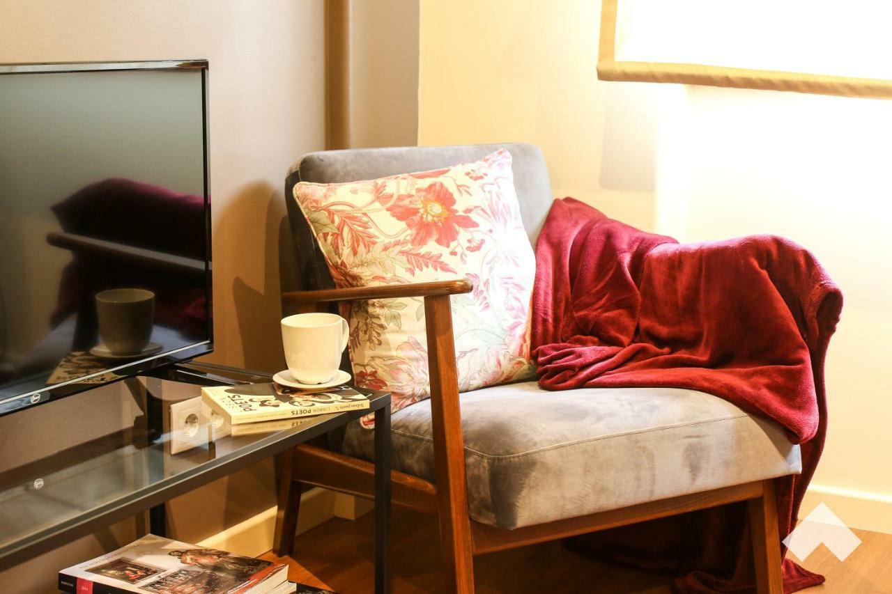 92 - Your In Apartment Lisbon