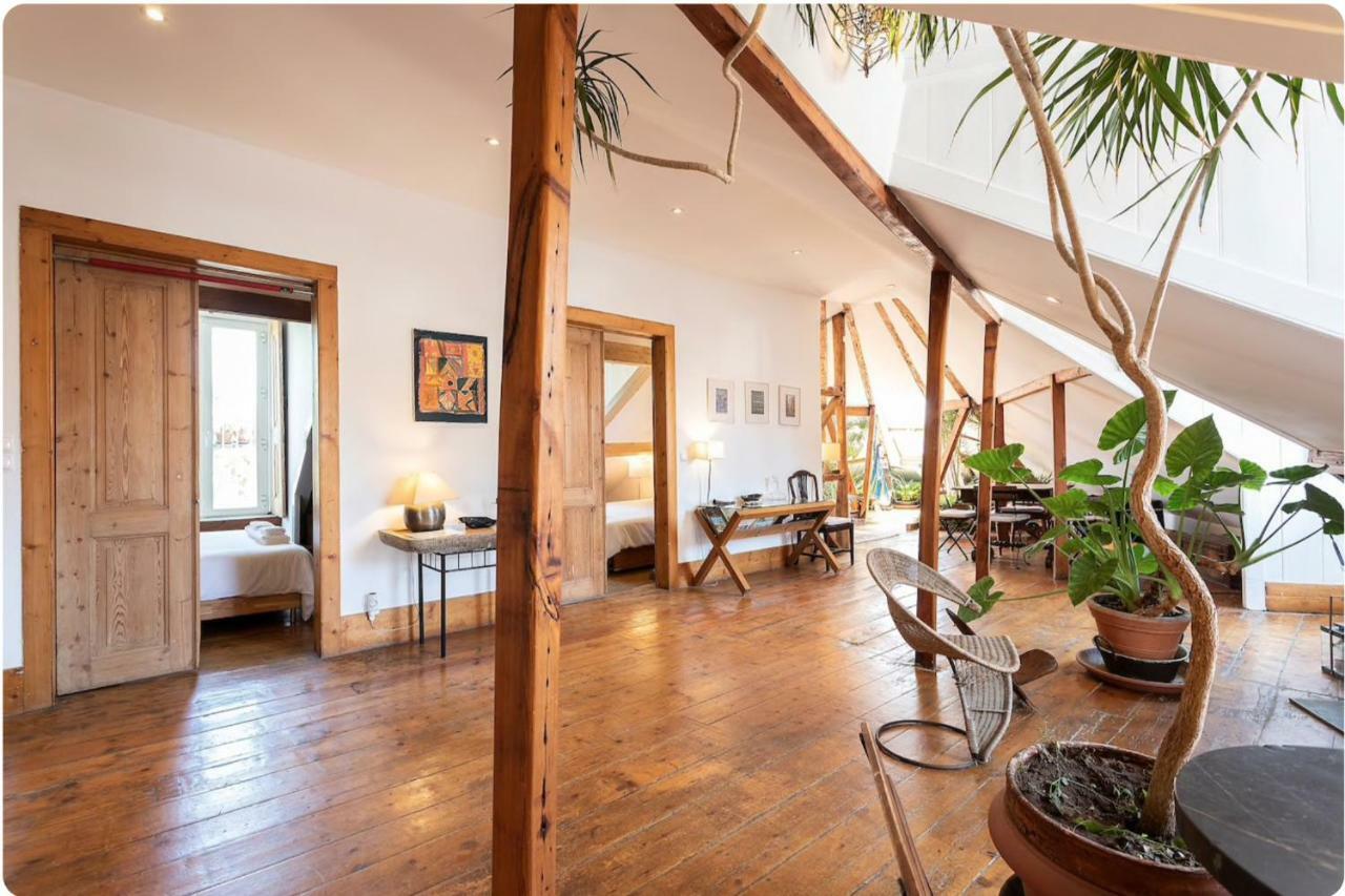 Apartment Charming Sunny Penthouse *