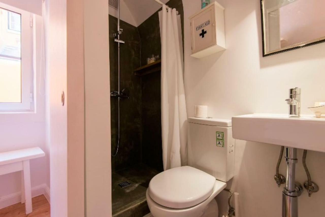 Apartment Hideaway With Easy Access To Center Lisbon