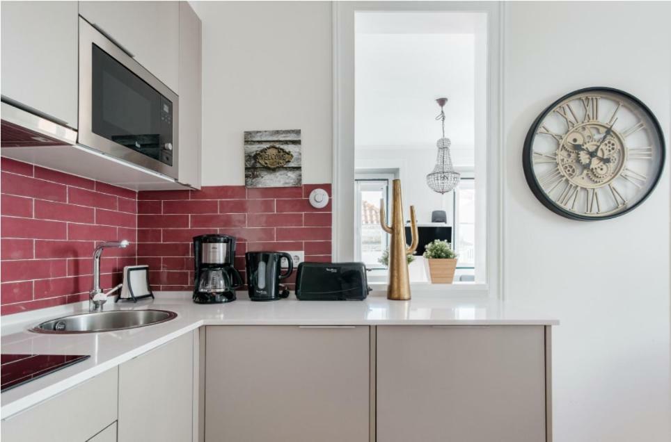 Apartment Sweet *