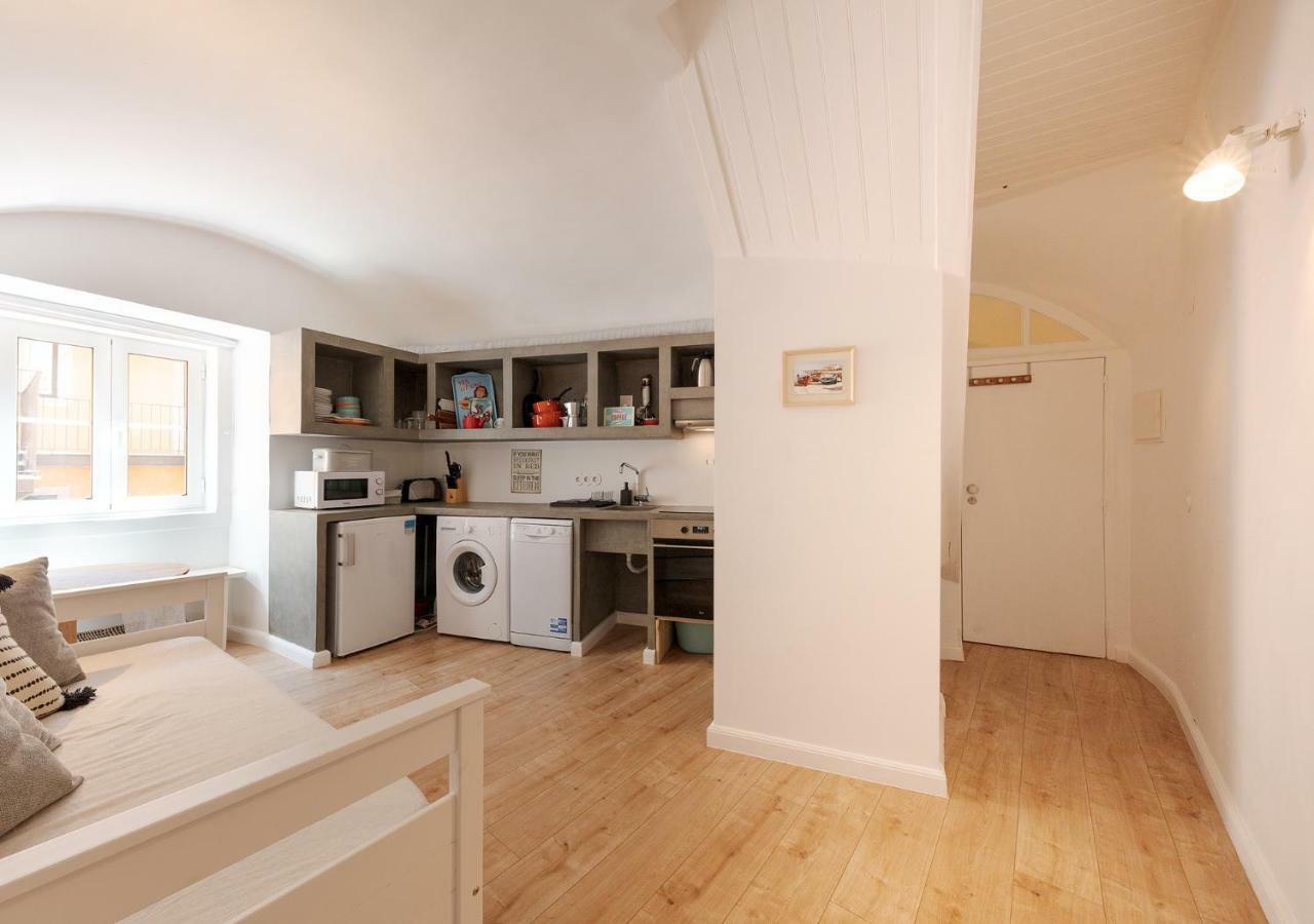 Hideaway With Easy Access To Center *
