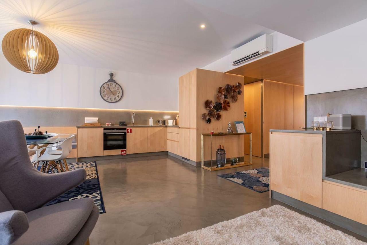 Lovelystay - Sunshine In The Heart Of Graca Apartment *