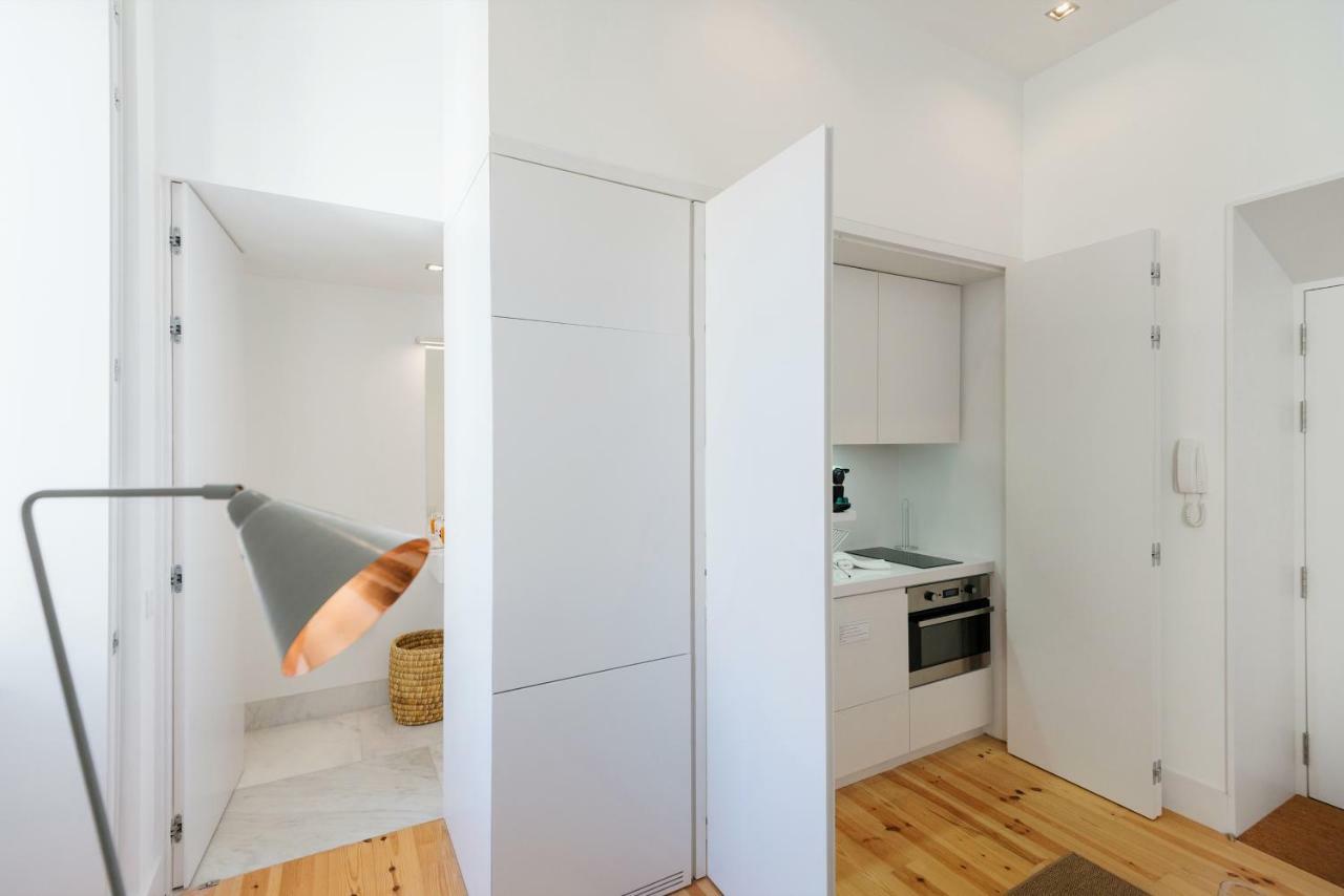 Joivy Modern Near Street Apartment