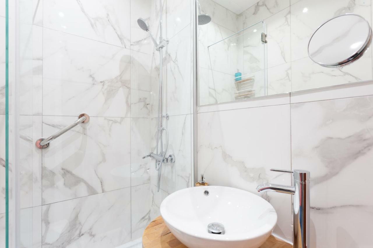 Rossio Vintage Two-bedroom - By Lu Holidays * Lisbon