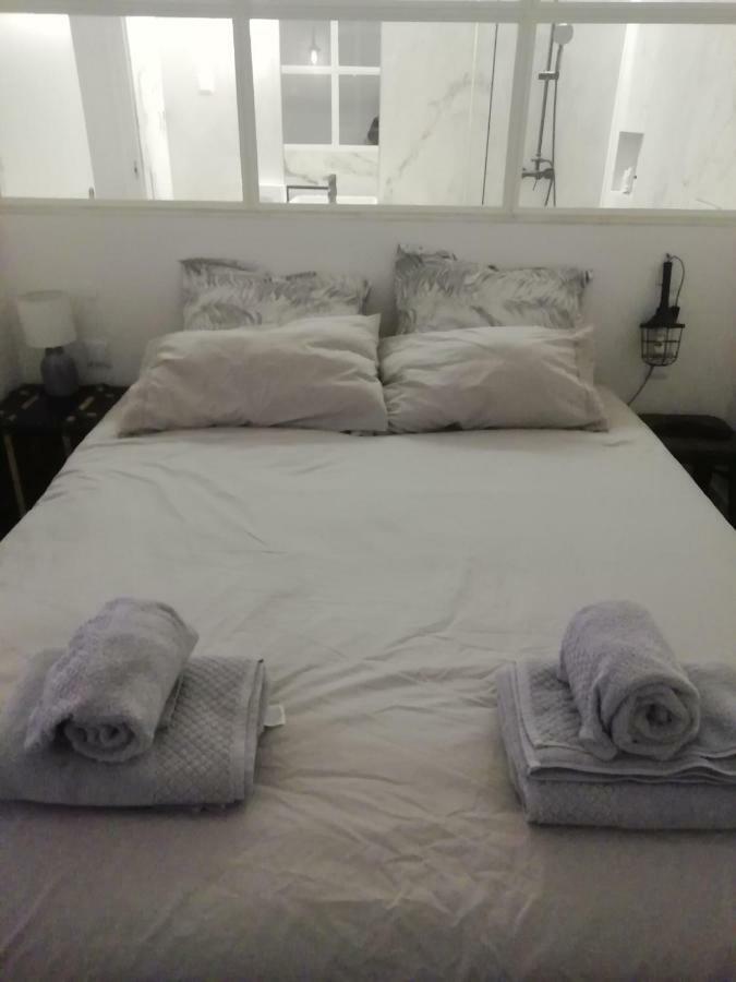 Charming & Modern Flat Close To Time Out Market Apartment *