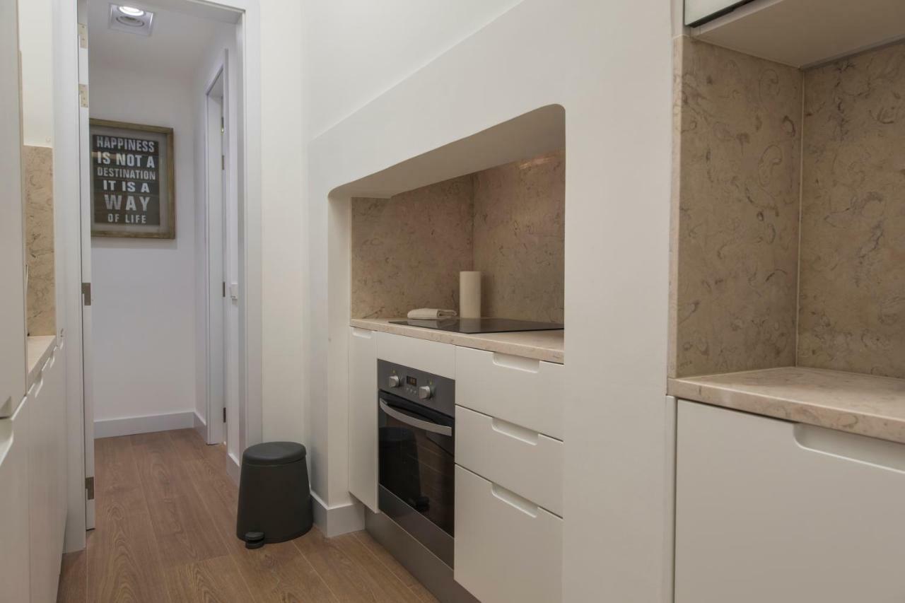 High Ceiling Duplex At Cais Do Sodre Lisboa