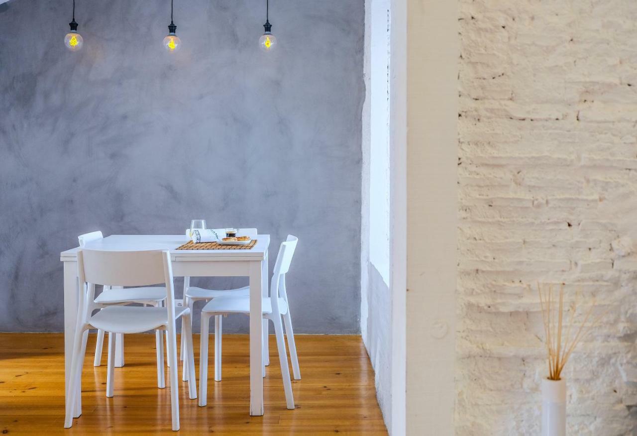 Alfama Riverview Apartment *