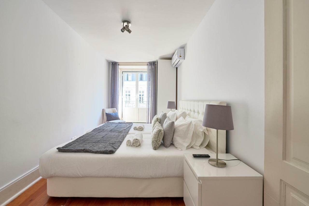 Apartment Casa Portuguesa Chiado 25 Lisbon