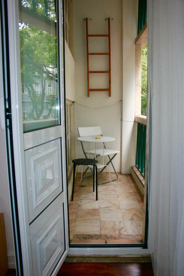 Guest house 99 Flowers Flat Lisbon