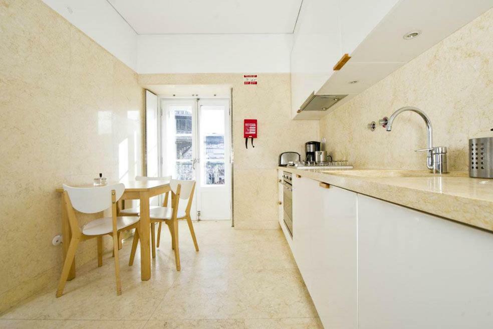 Apartment Chiado Design 5e *