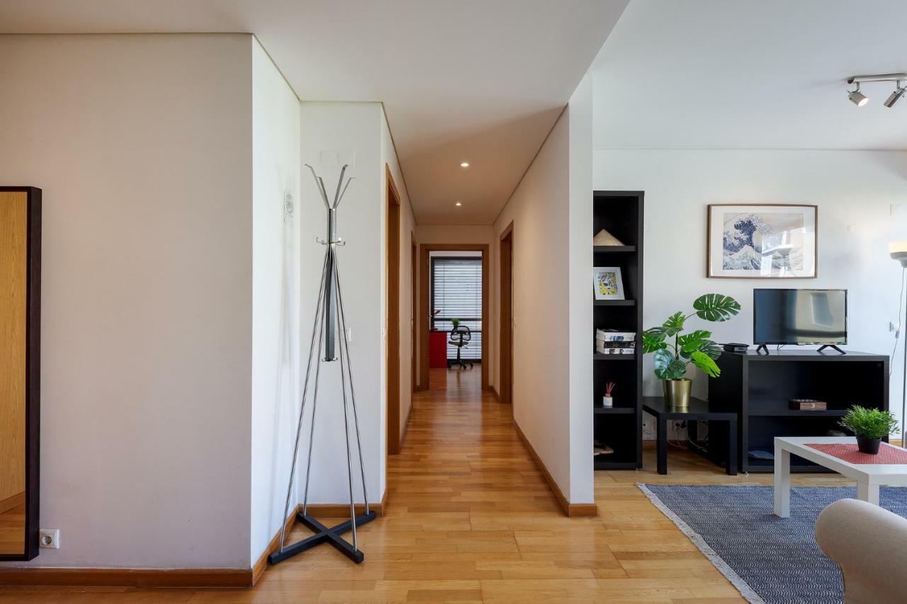 Riverside Luxury Expo Near The Airport Apartment Lisbon