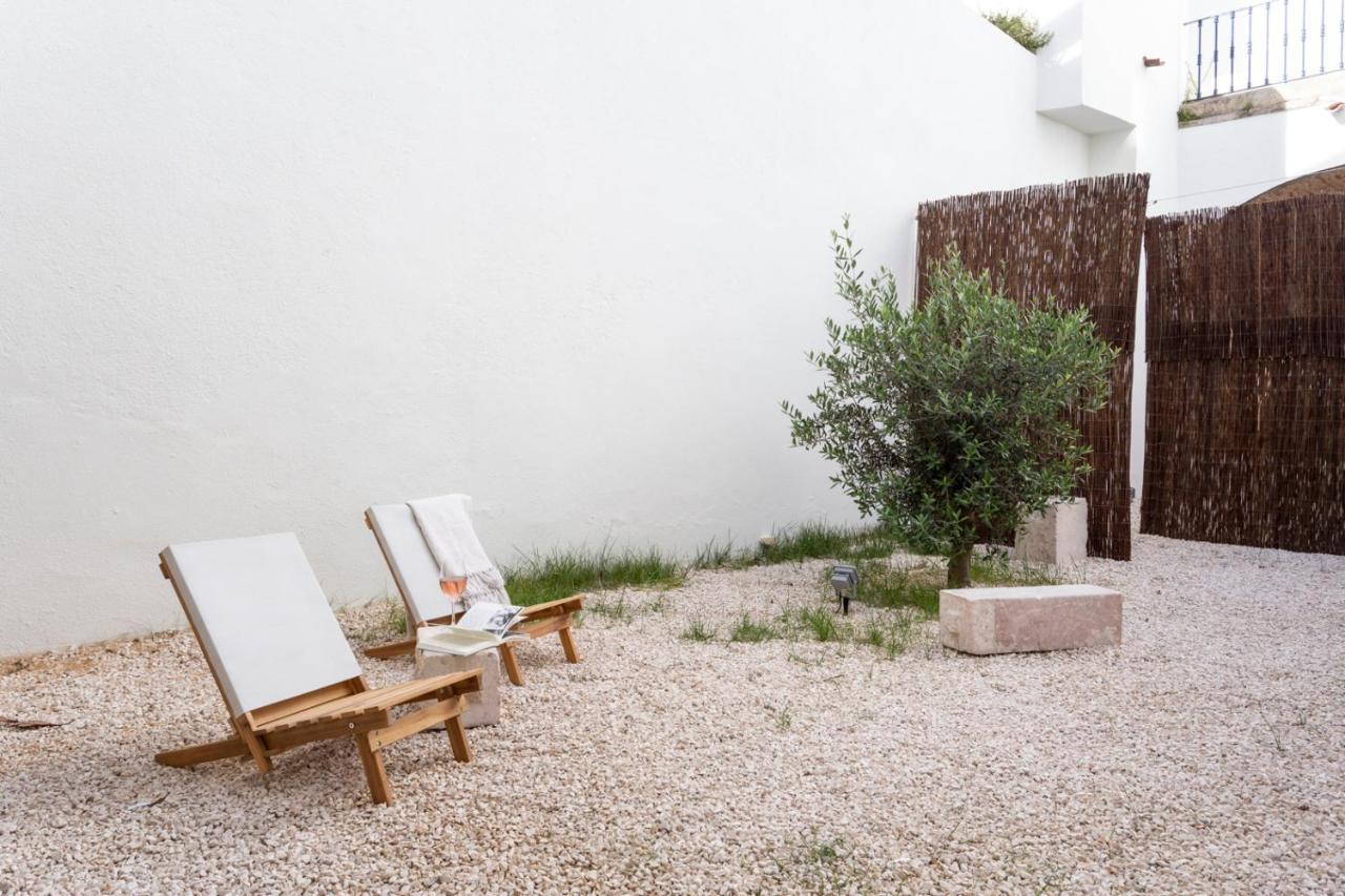 Archi-pelago Alfama Design Guest house Lisbon