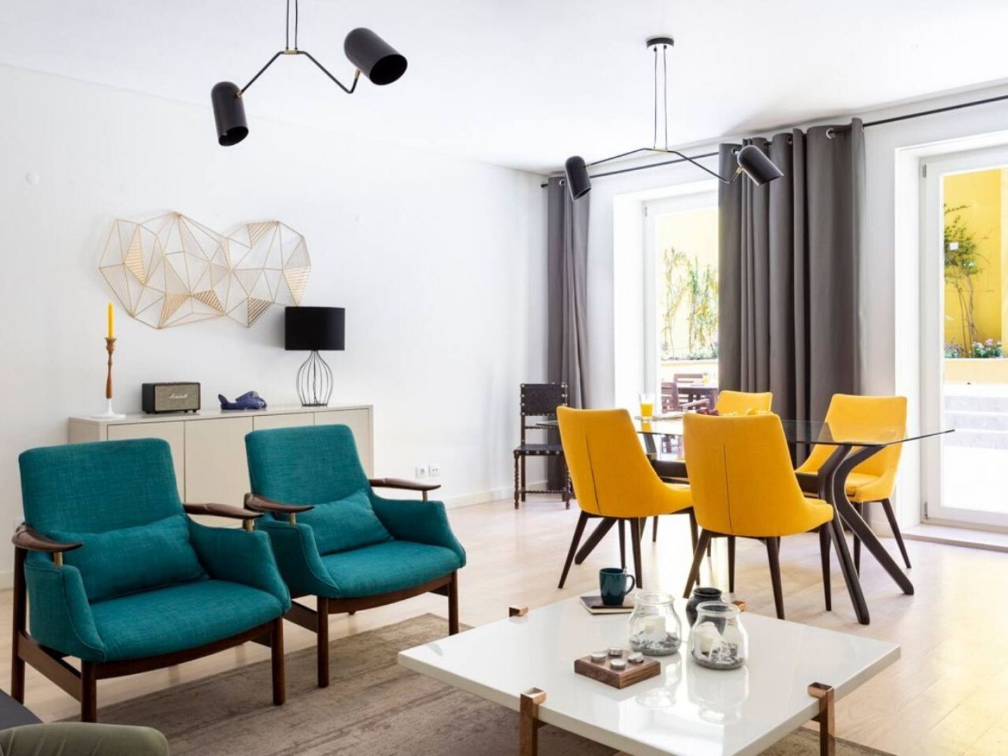 Apartment Altido Bright And Elegant 1br With Workspace And Huge Terrace In Pena, Close By Viewpoint Lisbon