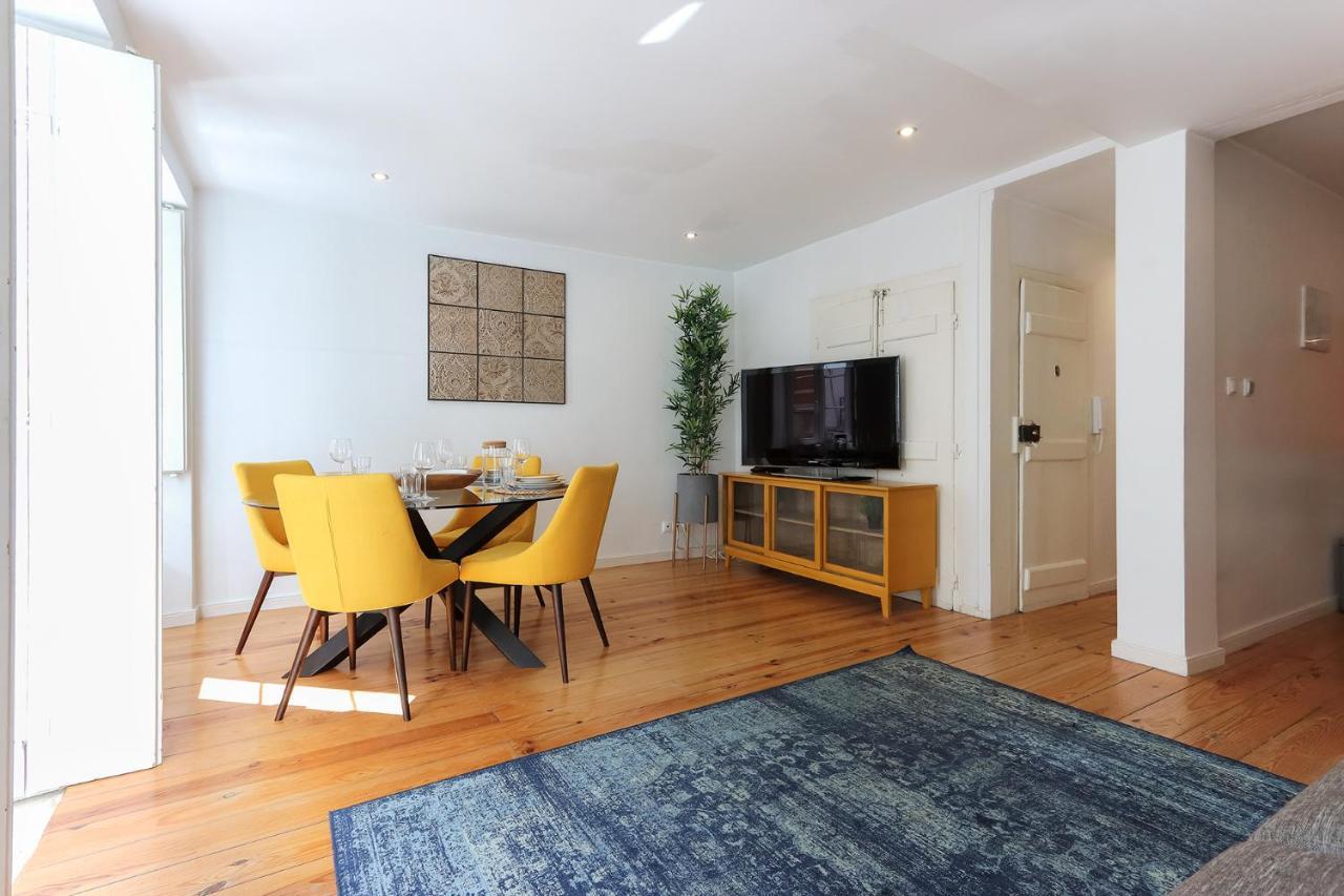 Charming And Stylish Downtown In Xix Century Building Apartment *