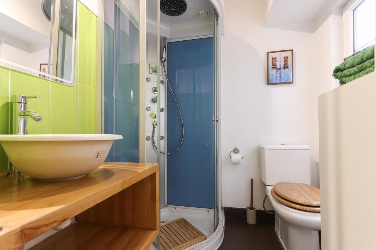 Charming And Stylish Downtown In Xix Century Building * Lisbon