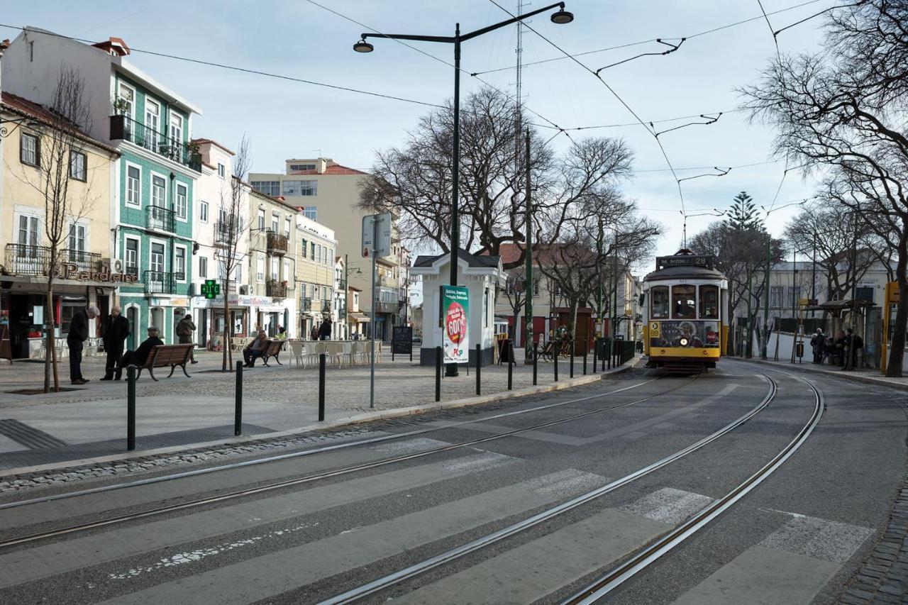 Lovelystay - Sunny Flat W/ Balcony Overseeing Graca And River Lisbon