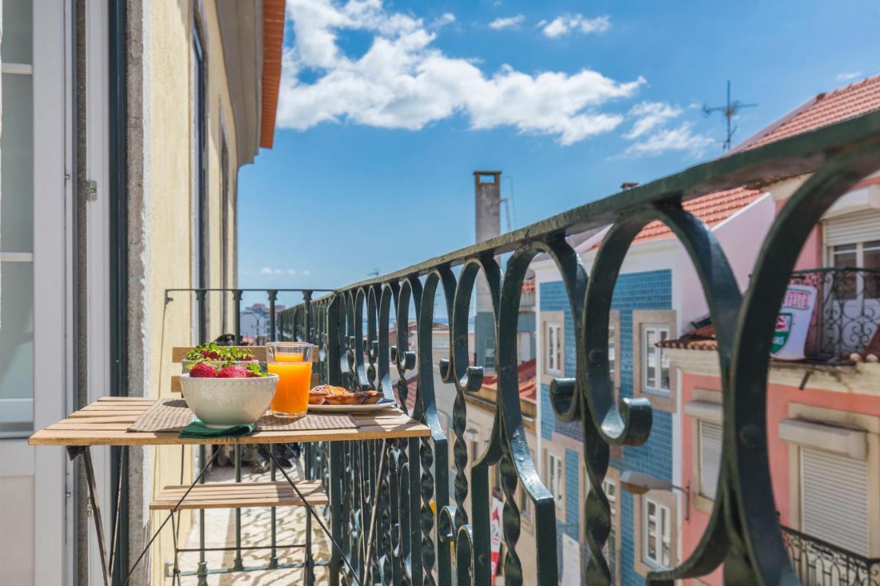 Lovelystay - Sunny Flat W/ Balcony Overseeing Graca And River Apartment *