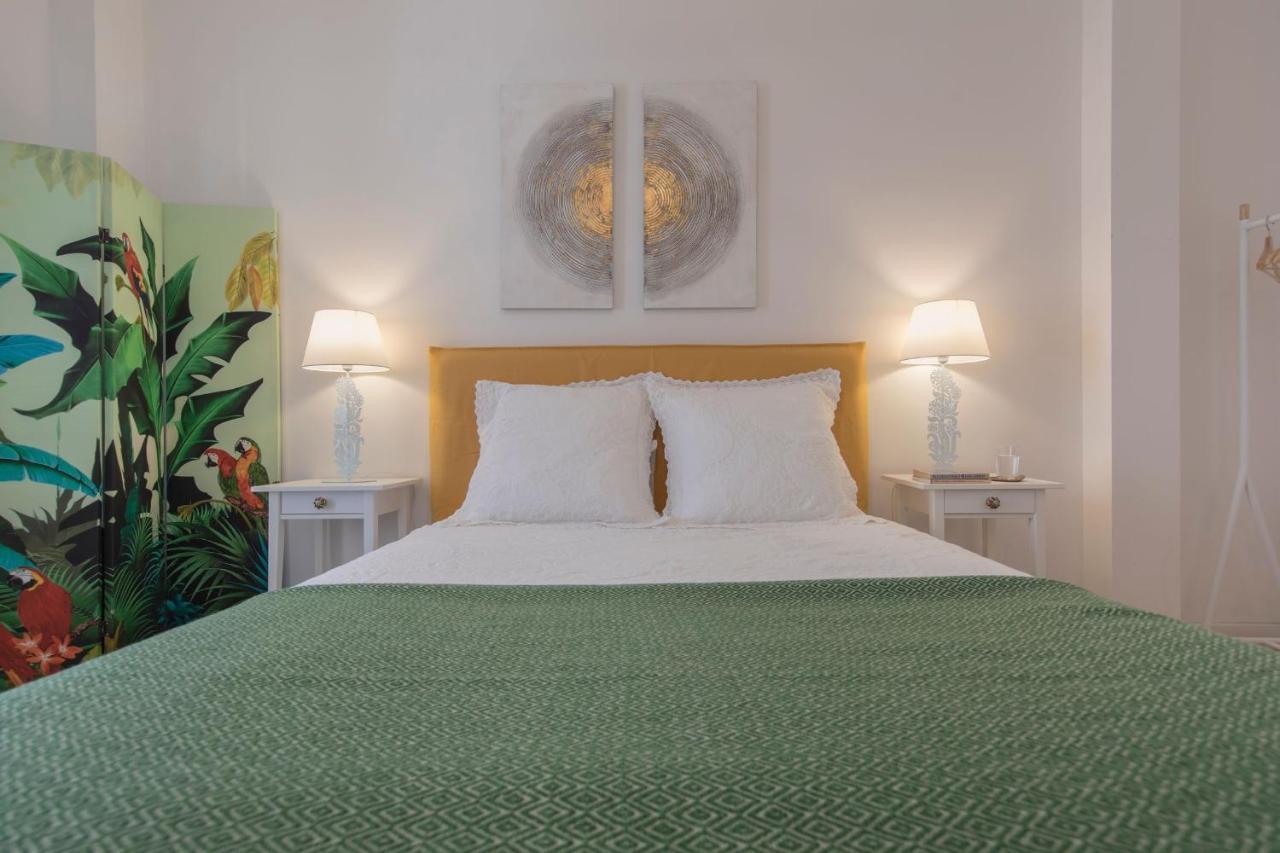 Lovelystay - Sunny Flat W/ Balcony Overseeing Graca And River Apartment *