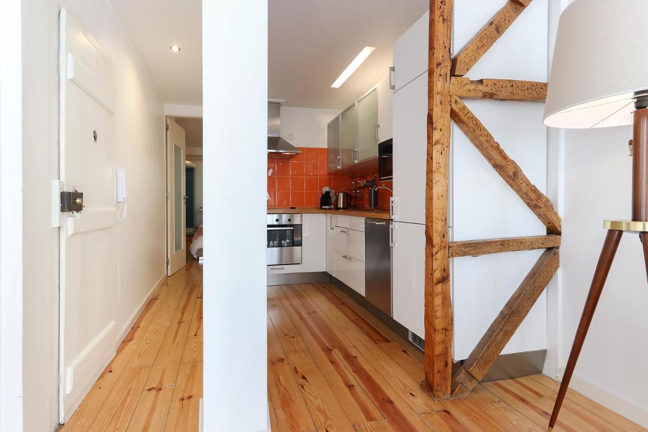 Charming And Stylish Downtown In Xix Century Building * Lisbon