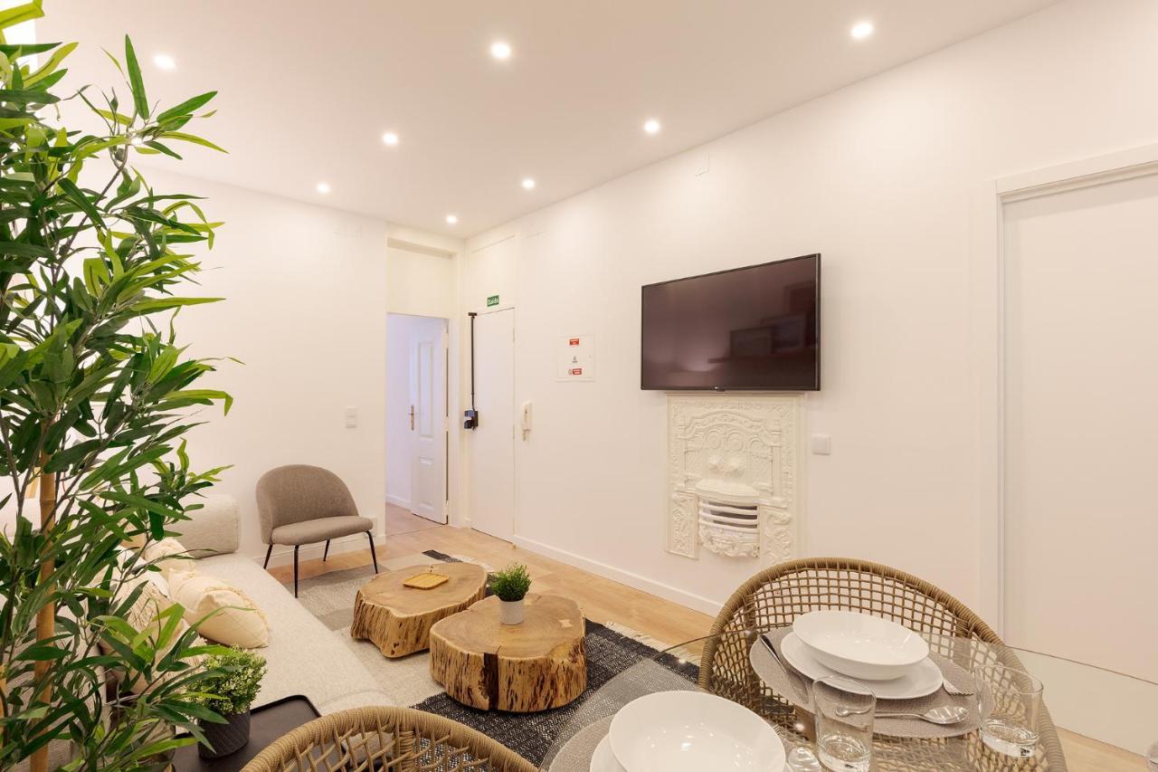 Real By Sublimehouses Apartment