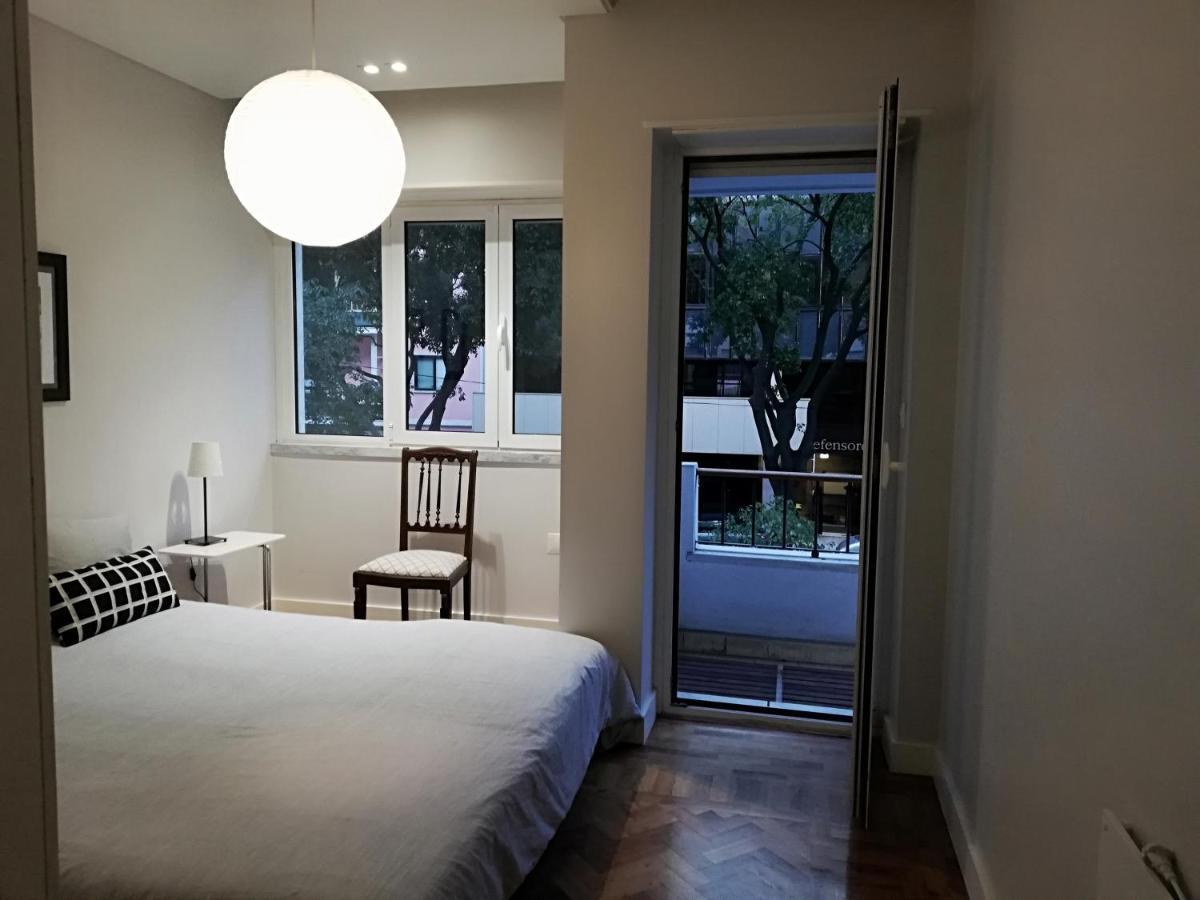 Apartment Beautiful Garden-campo Pequeno Lisbon