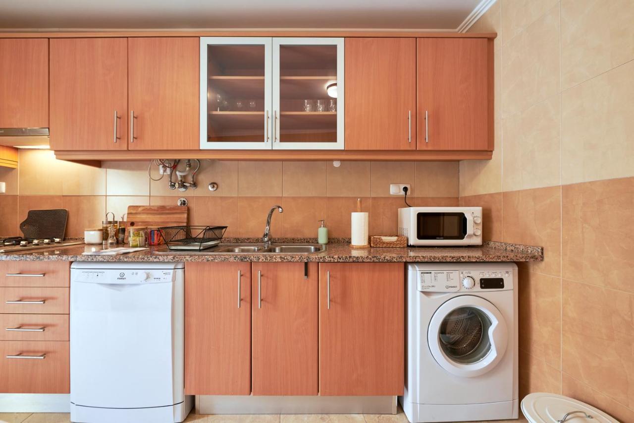 Spacious And Renovated With Amazing Patio, By Timecooler *