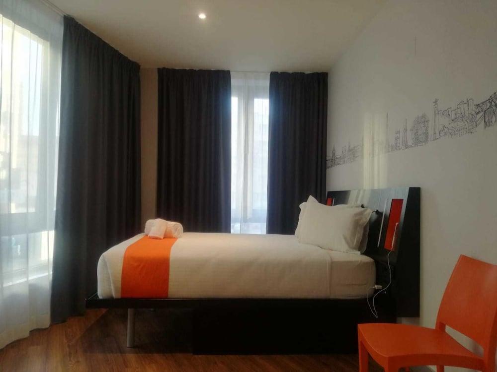 Easyhotel 2* Lisbon