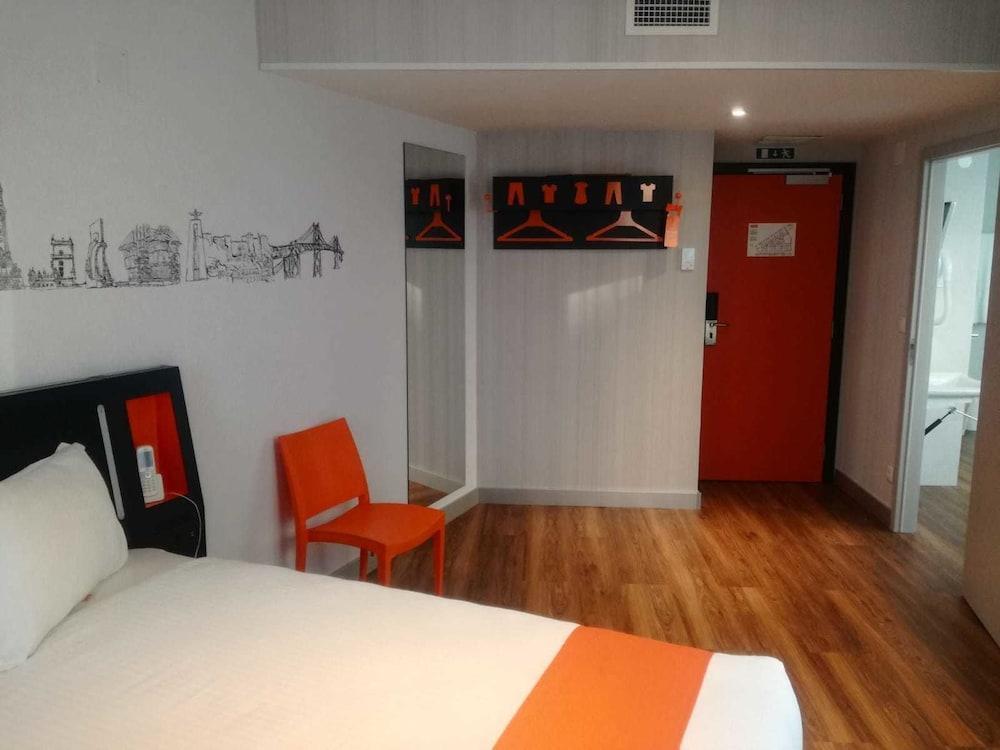 Easyhotel 2* Lisbon