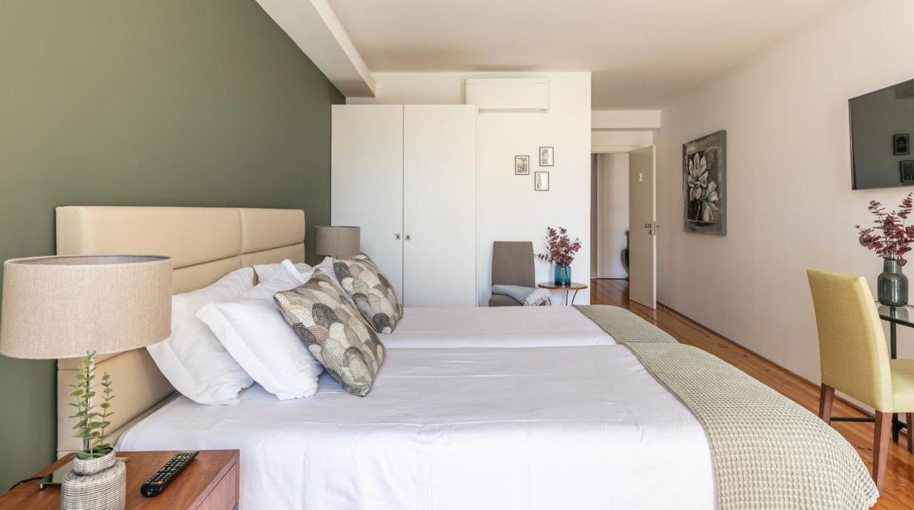 Guest house Altido Stylish 5br With Big Terrace In Principe Real 3*