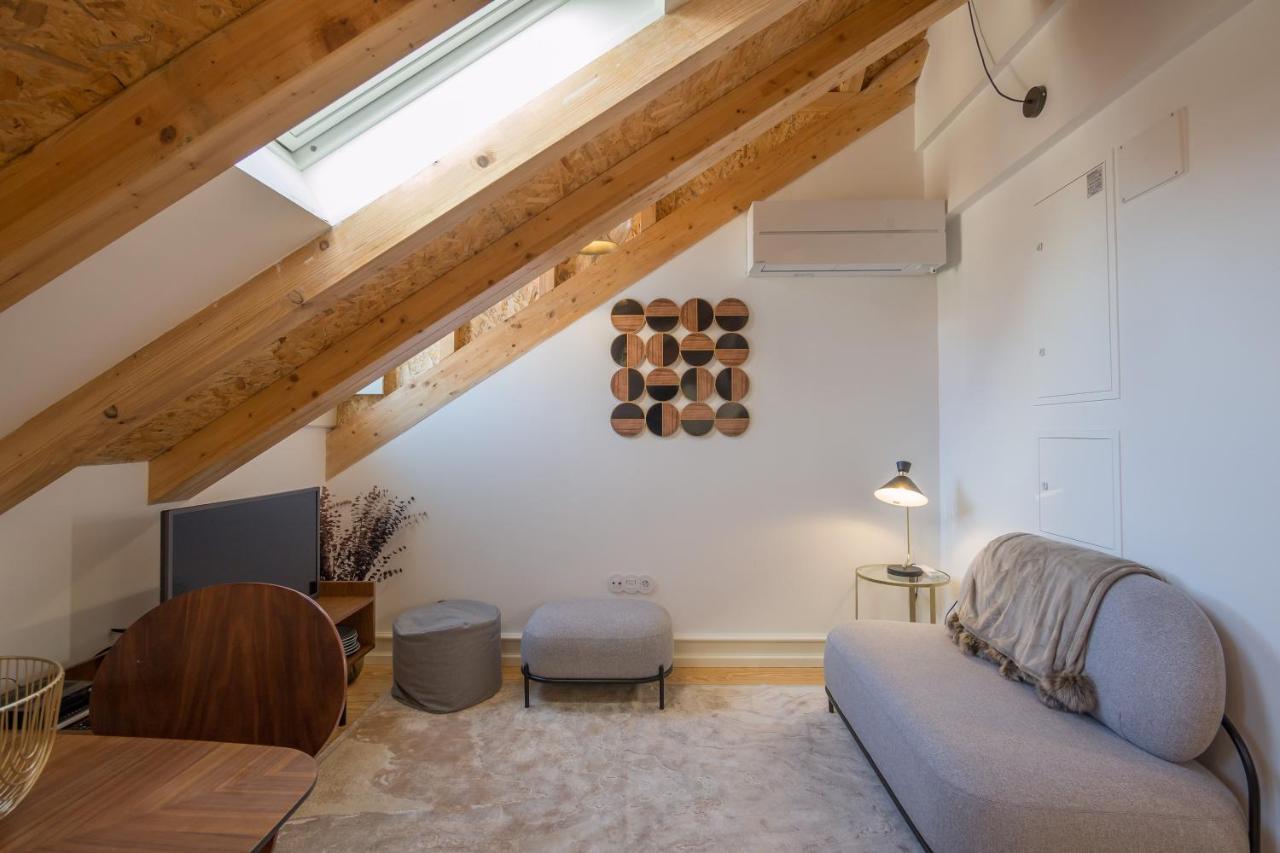 Apartment Nomad's Augusta Collection - Comfort