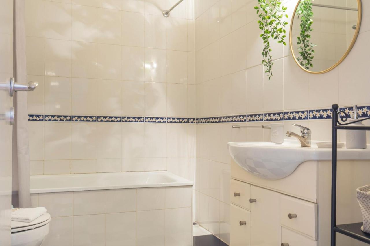 Charming Chiado 2bedr W/balcony And View