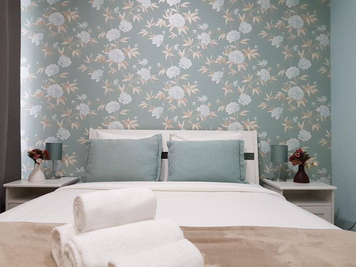 Martim Moniz Charming By Village Apartment