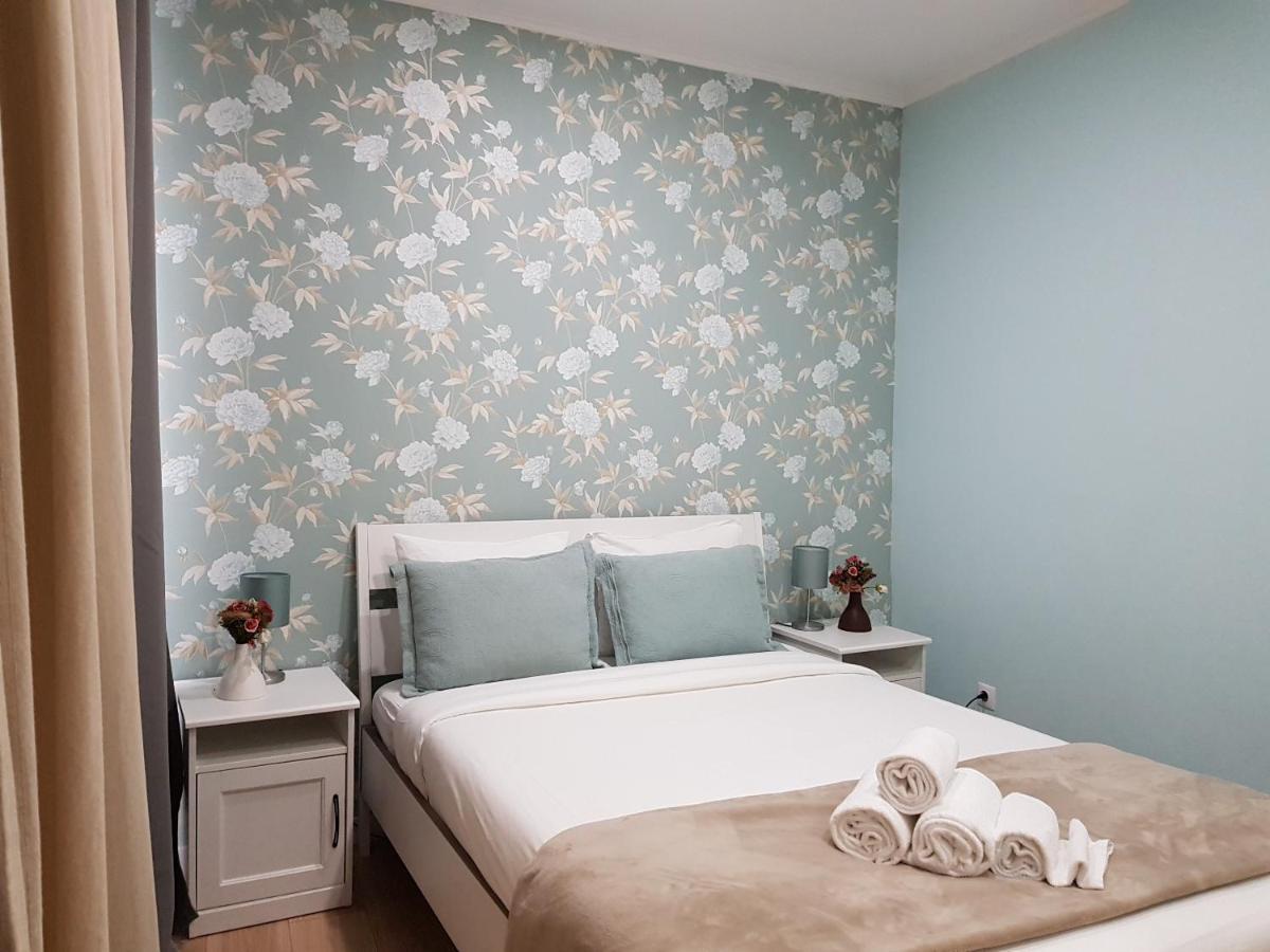 Martim Moniz Charming By Village Apartment