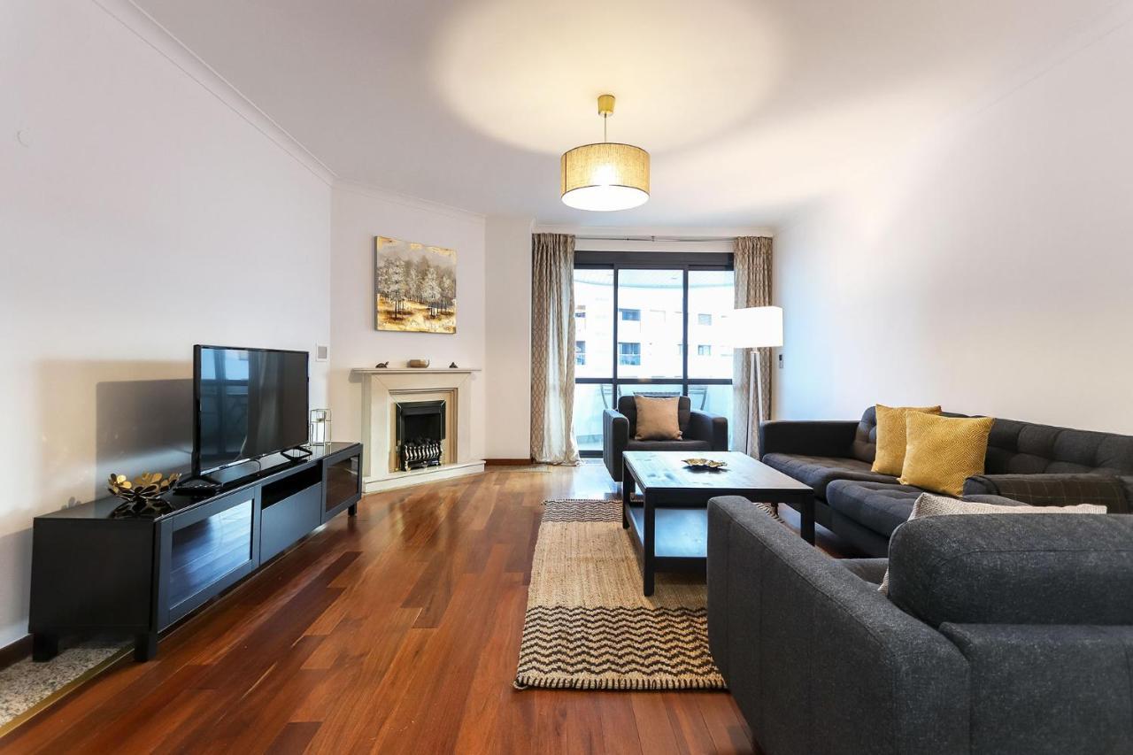 Expo Design By Homing Apartment