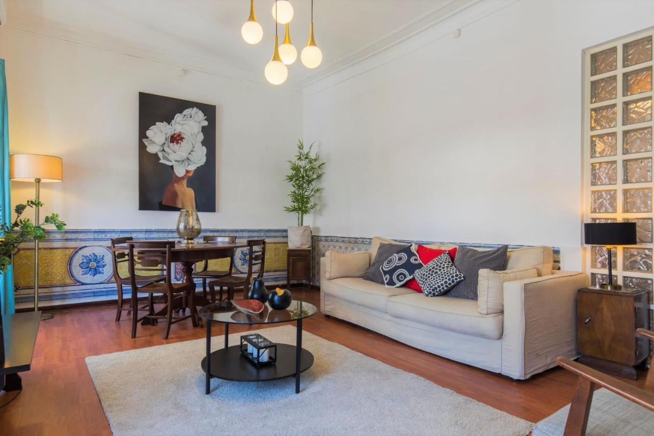 Apartment Charming Chiado 2bedr W/balcony And View