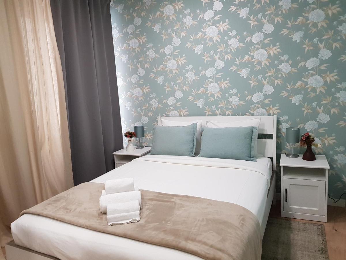 Apartment Martim Moniz Charming By Village Lisbon