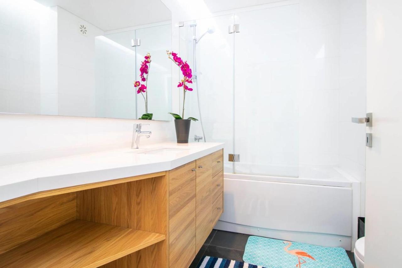 Guestready - Spacious Campolide Family Apt Fits 6 Apartment Lisbon