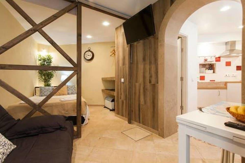Breathe, Feel And Live Alfama Apartment Lisbon
